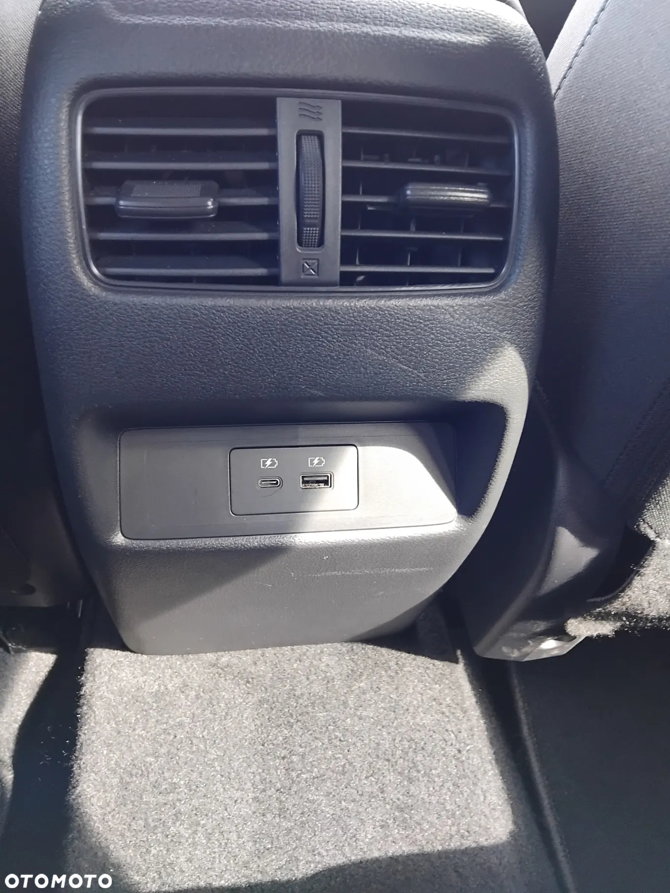 Nissan Qashqai 1.3 DIG-T mHEV N-Connecta Xtronic - 12
