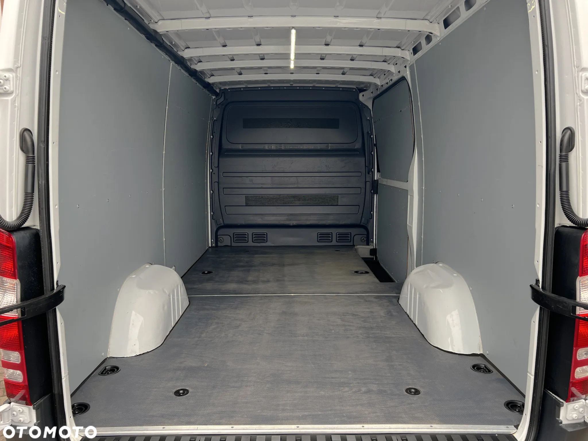 Mercedes-Benz Sprinter L2H1 - 10