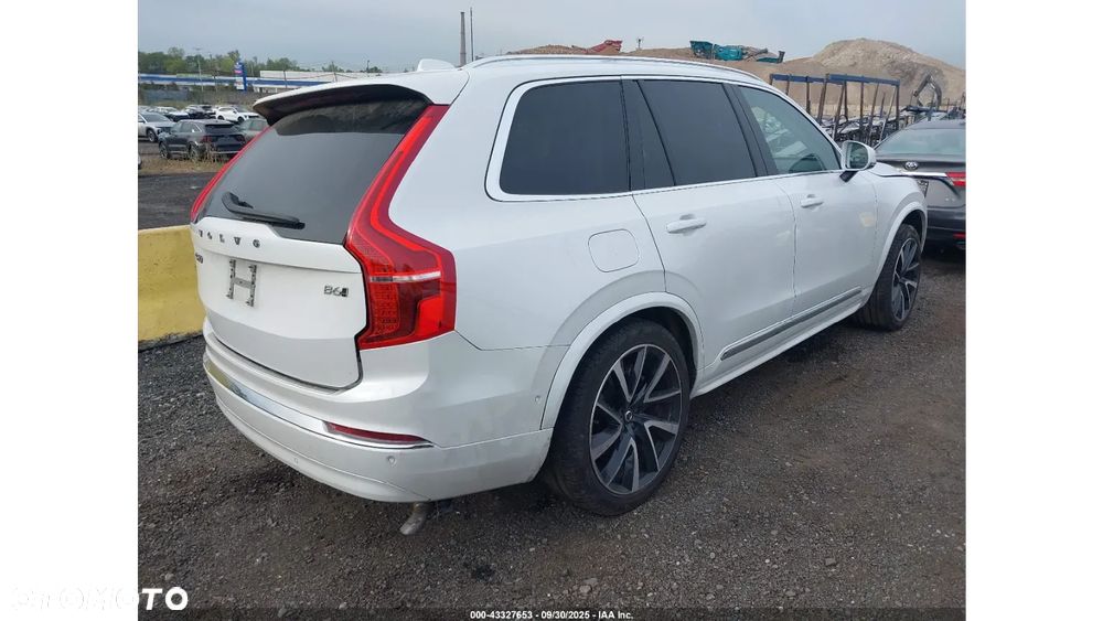Volvo XC 90 - 5