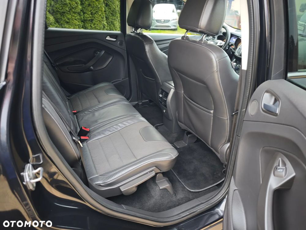 Ford Kuga 2.0 TDCi 4x4 Titanium - 23