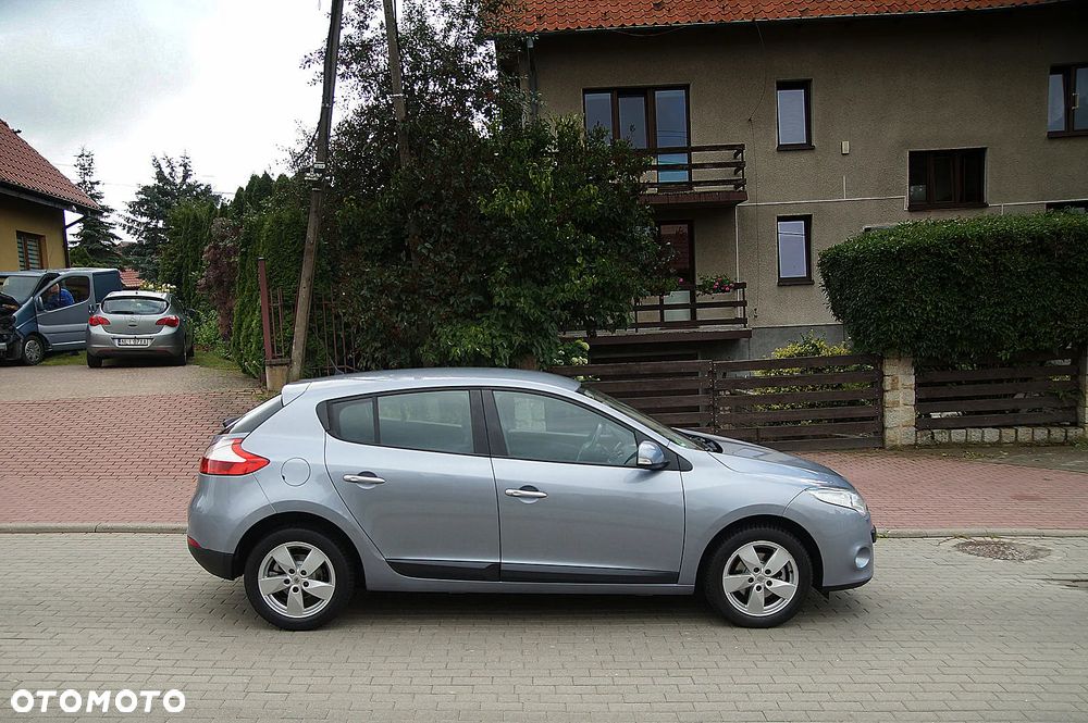 Renault Megane 1.6 16V 110 Dynamique - 8