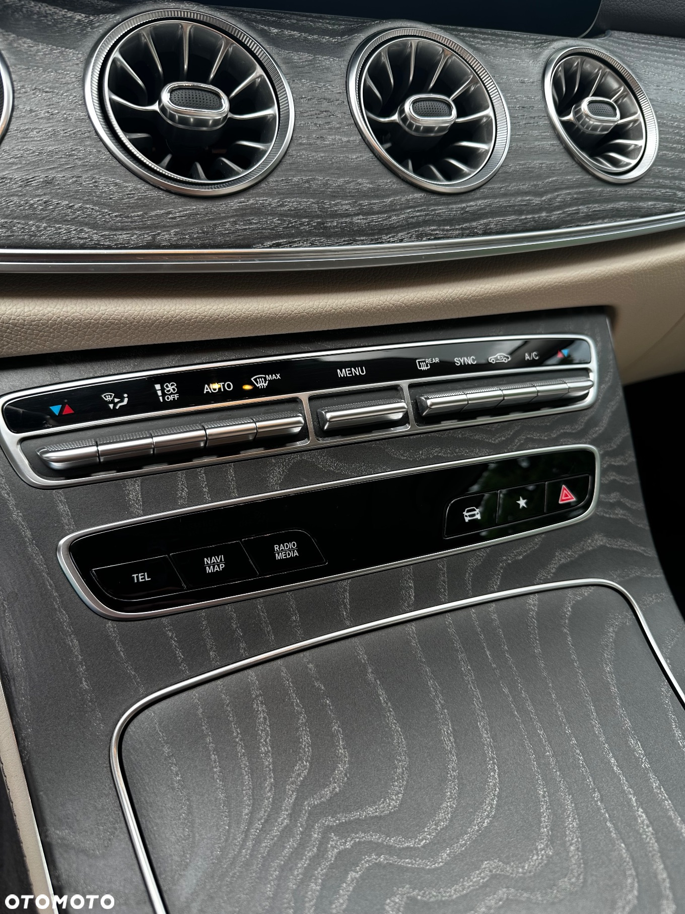 Mercedes-Benz CLS 400 d 4-Matic AMG - 25