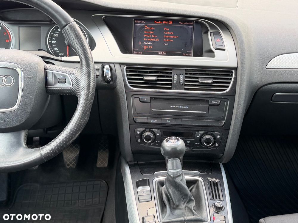 Audi A4 Limousine 3.2 FSI quattro S line Sportpaket (plus) - 27