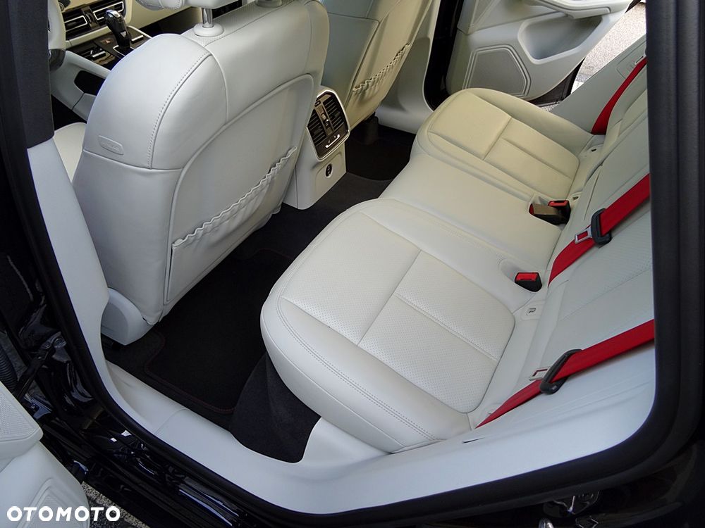 Porsche Macan - 7