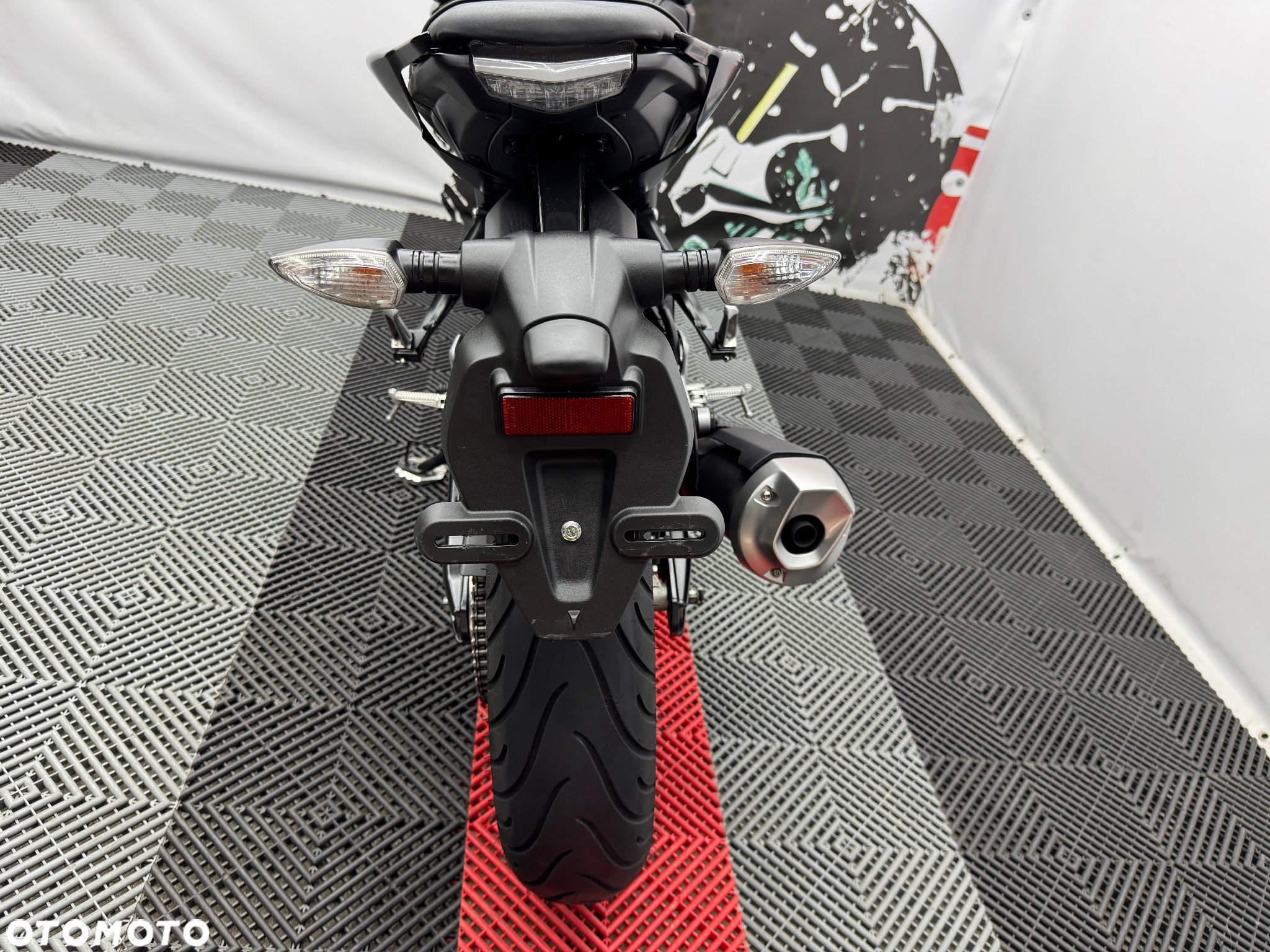 Yamaha MT - 19
