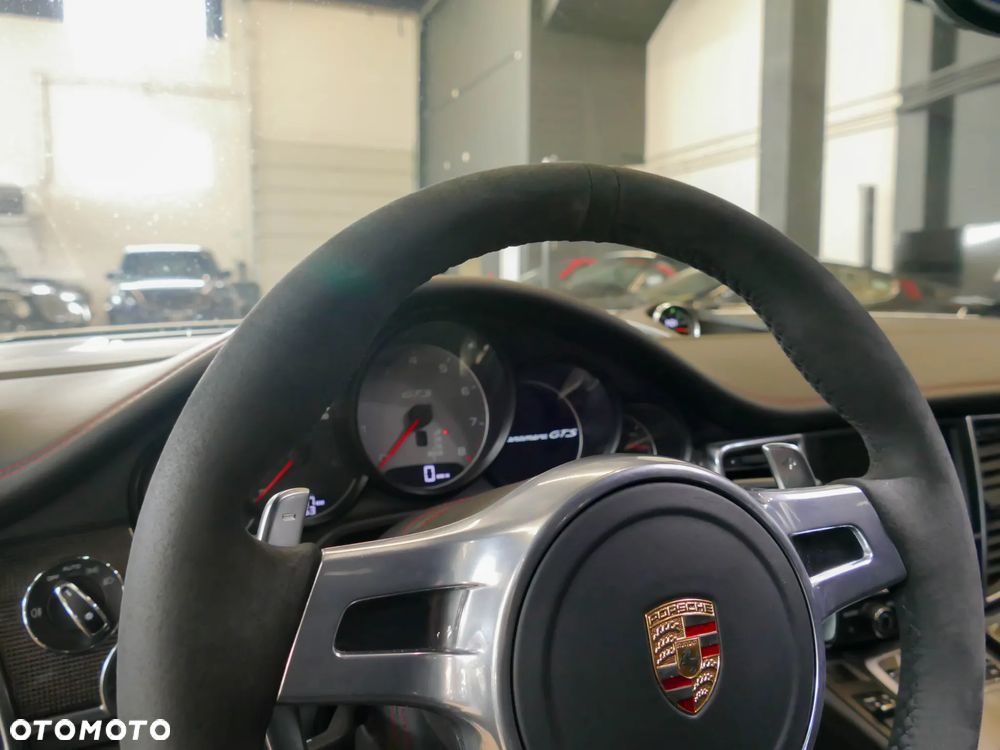 Porsche Panamera GTS - 22