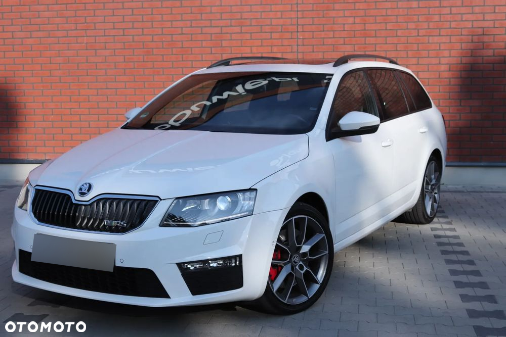 Skoda Octavia 2.0 TSI RS DSG - 2
