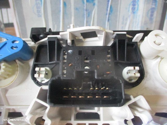 Comando Sofagem 69837001 RENAULT TWINGO 2 2013 1.2I 75CV 3P VERMELHO Valeo RENAULT TWINGO 2 FASE 1 2007 1.2I 75CV 3P PRETO RENAULT TWINGO 2013 1.2I 75CV 3P PRETO - 3