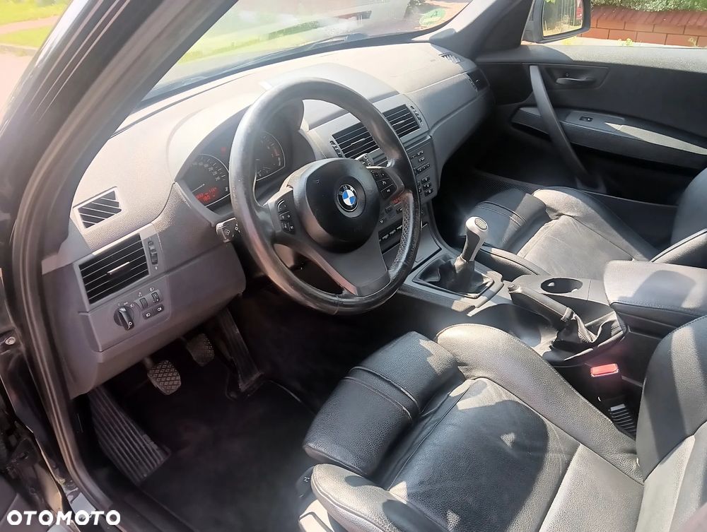 BMW X3 3.0i - 11