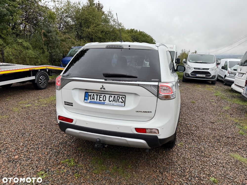 Mitsubishi Outlander - 38