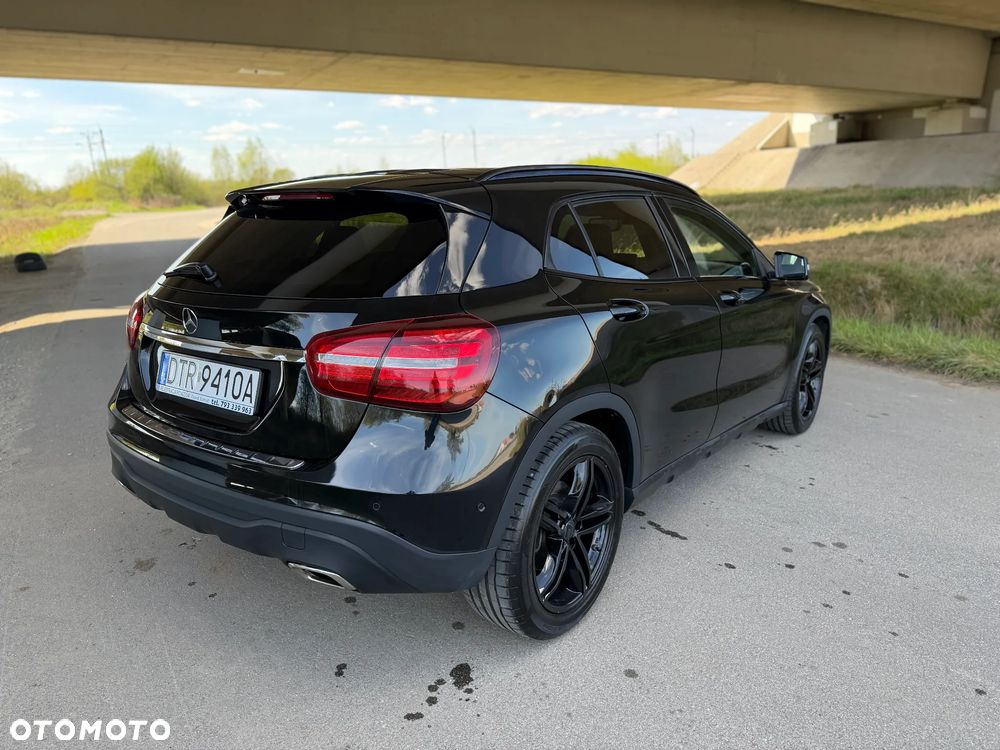 Mercedes-Benz GLA 220 d AMG Line - 6
