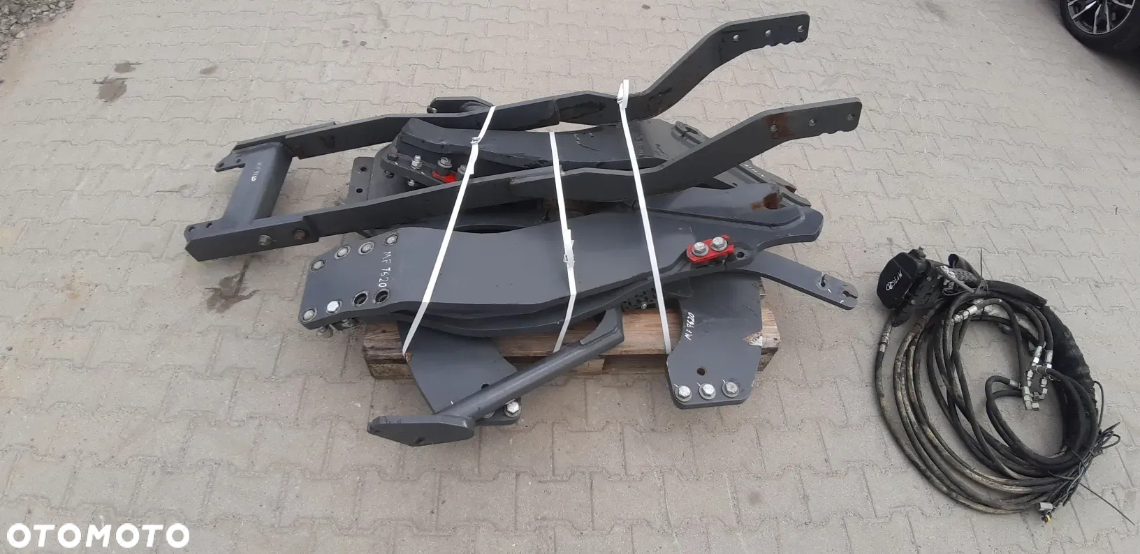 Konsola Adaptacja do ładowacza mailleux Massey Ferguon 7620 - 7