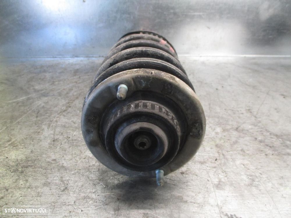 AMORTECEDOR FRONTAL DIREITO AUDI A4 1997 - 2