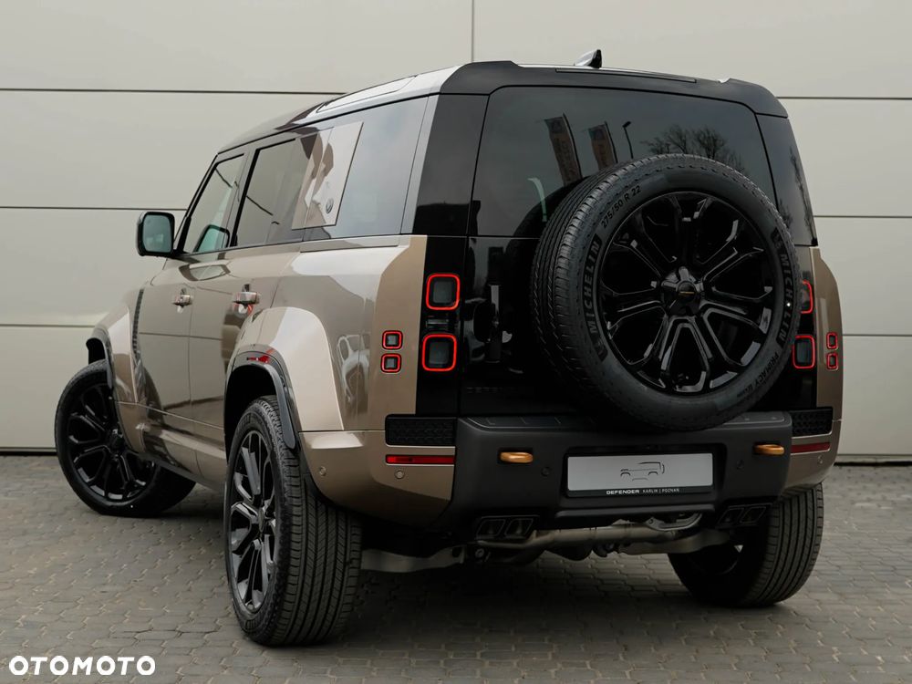 Land Rover Defender 4.4 P635 V8 mHEV Octa - 3