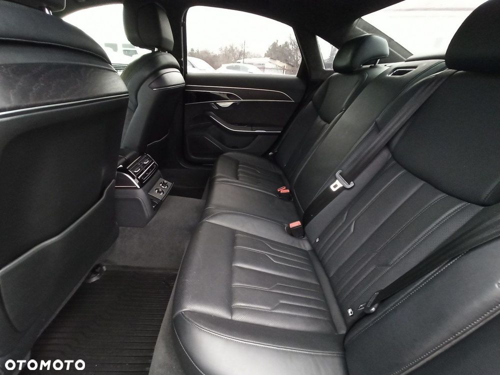 Audi A8 - 9