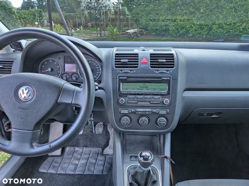 Volkswagen Golf 1.6 Trendline - 12