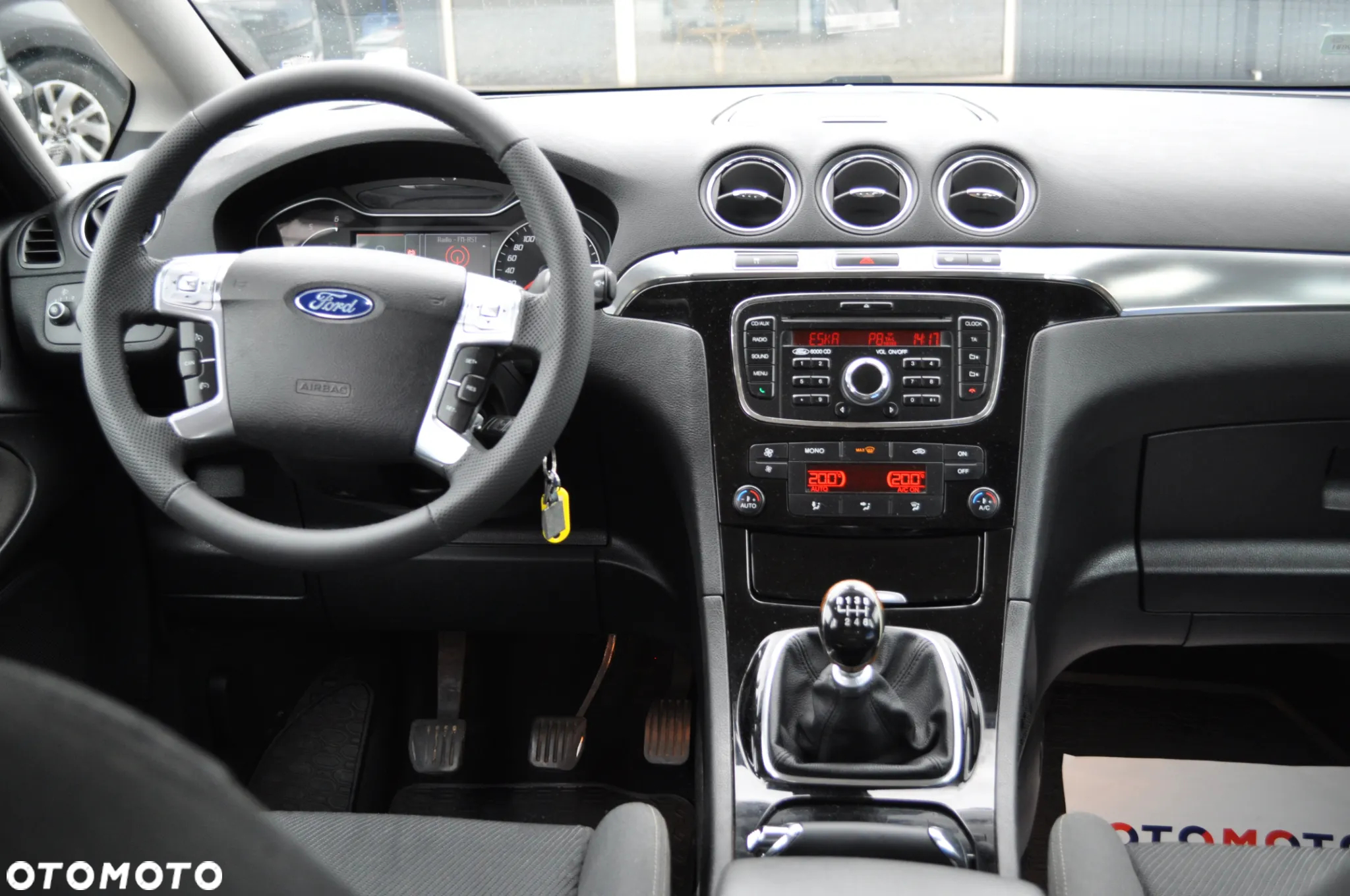Ford S-Max 2.0 TDCi DPF Titanium - 25