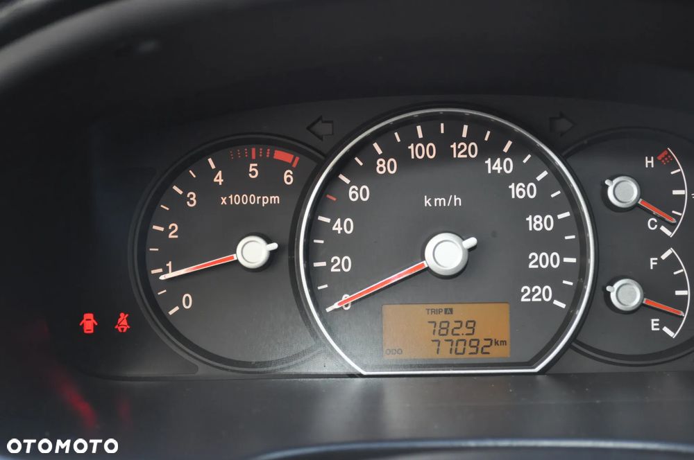 Kia Carens 1.6 CRDi Vision - 22