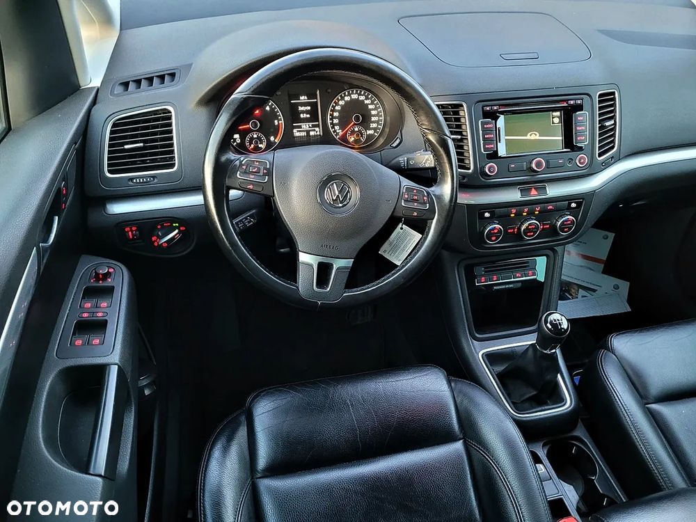 Volkswagen Sharan 2.0 TDI DPF Highline - 12