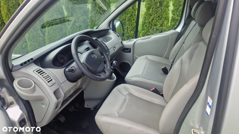 Opel Vivaro - 6