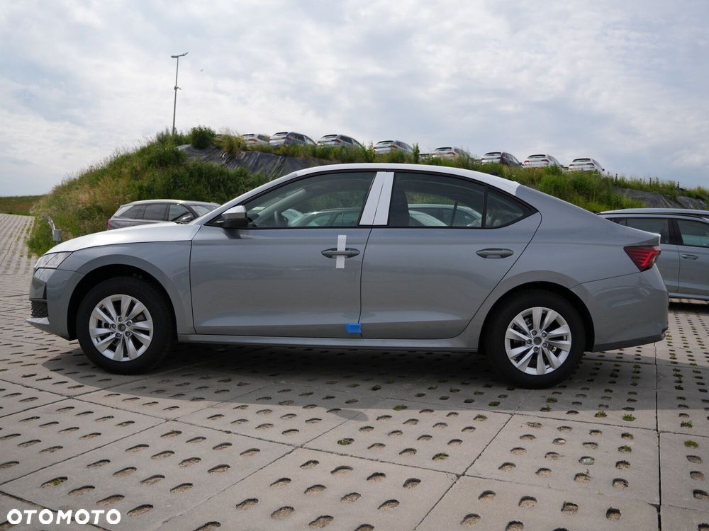Skoda Octavia 1.5 TSI mHEV Drive Essence DSG - 11