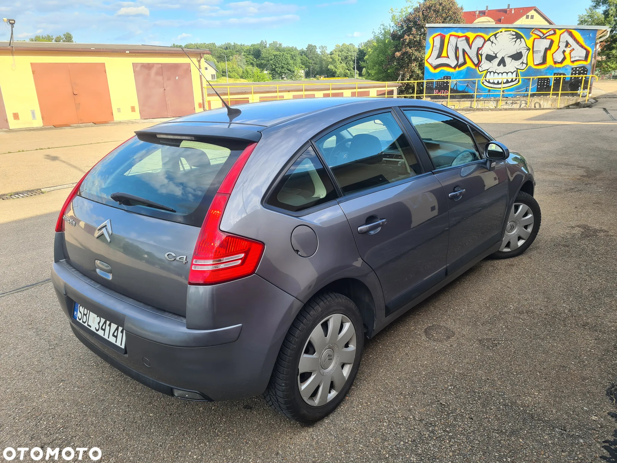 Citroën C4 1.6 16V Magic - 3
