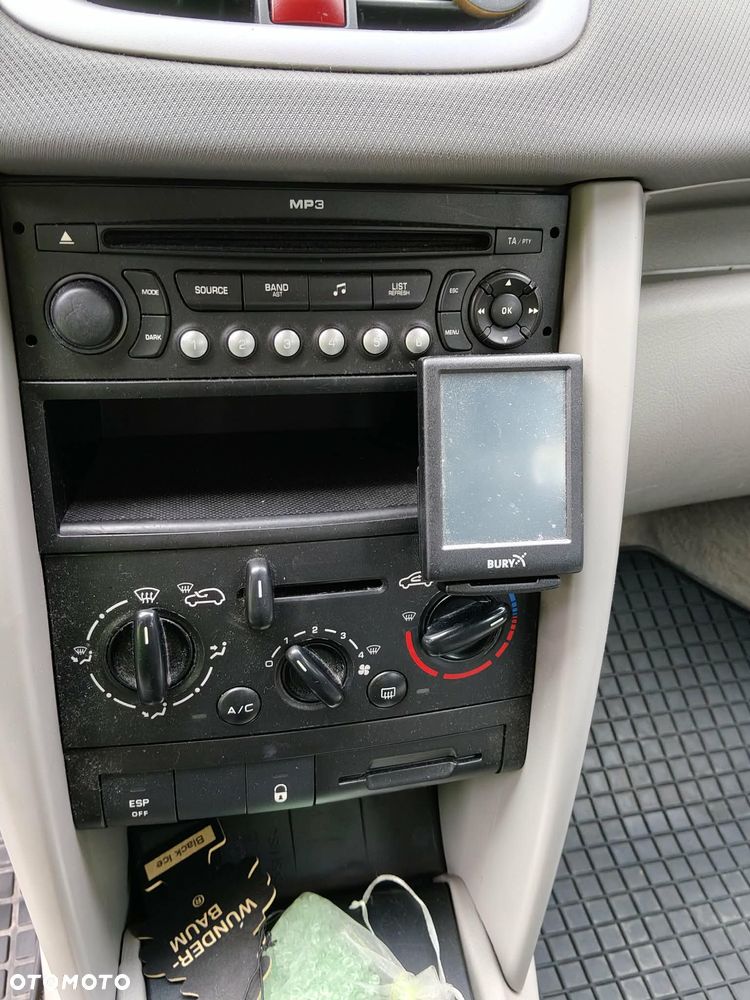 Peugeot 207 1.4 - 12