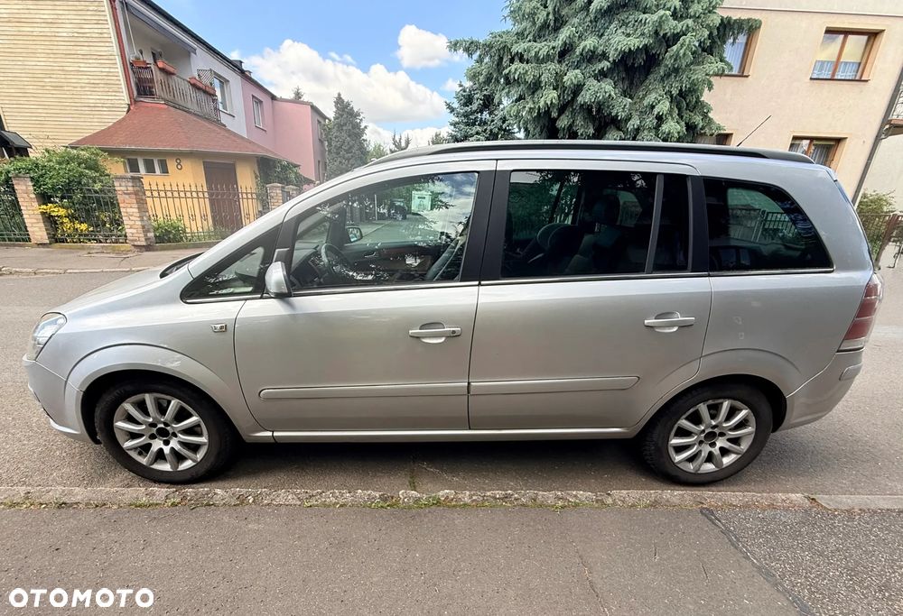 Opel Zafira 1.9 CDTI Enjoy - 4