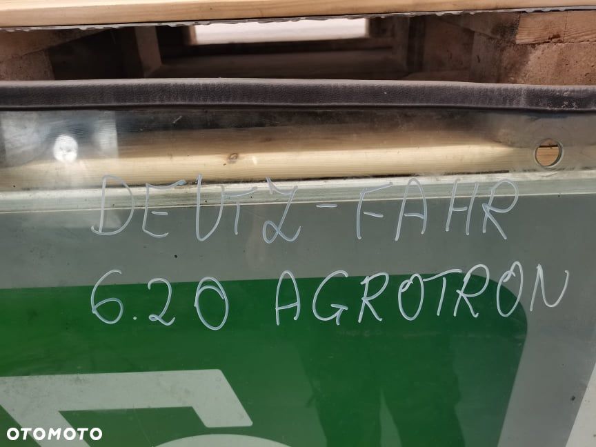Szyba tylna Deutz-fahr Agrotron - 4