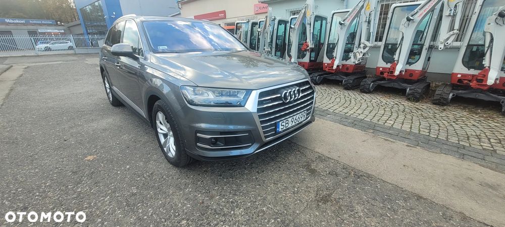 Audi Q7 - 1