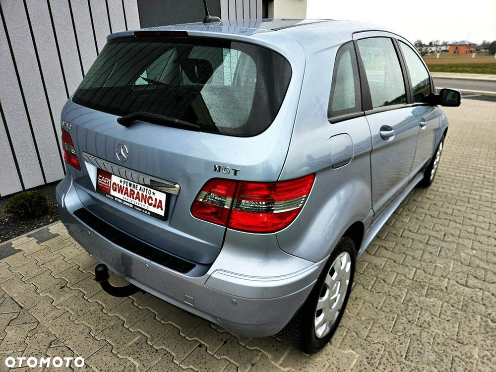 Mercedes-Benz Klasa B 180 BlueEFFICIENCY - 29