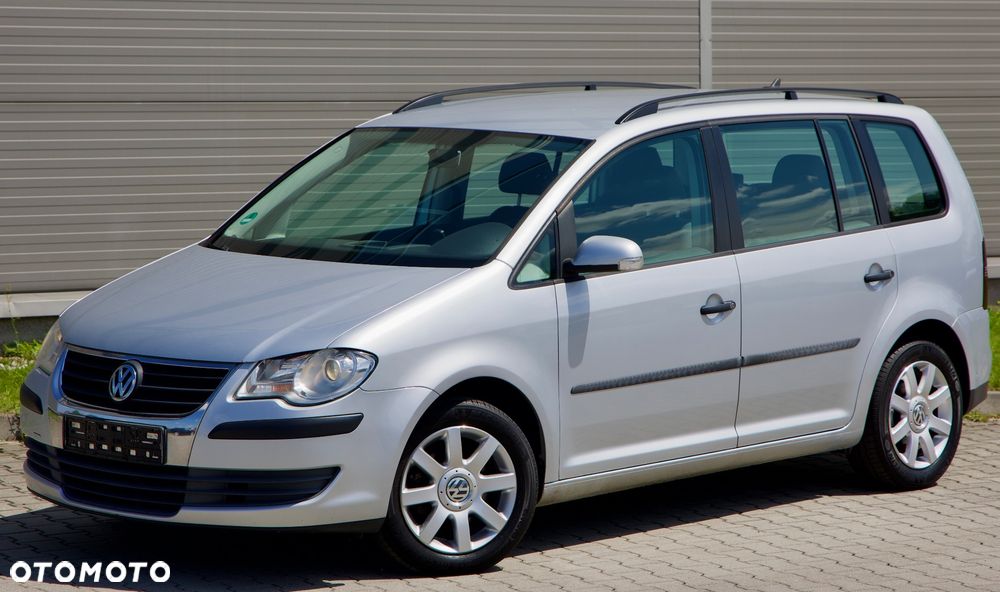 Volkswagen Touran 1.9 TDI DPF Blue Motion Trendline - 2