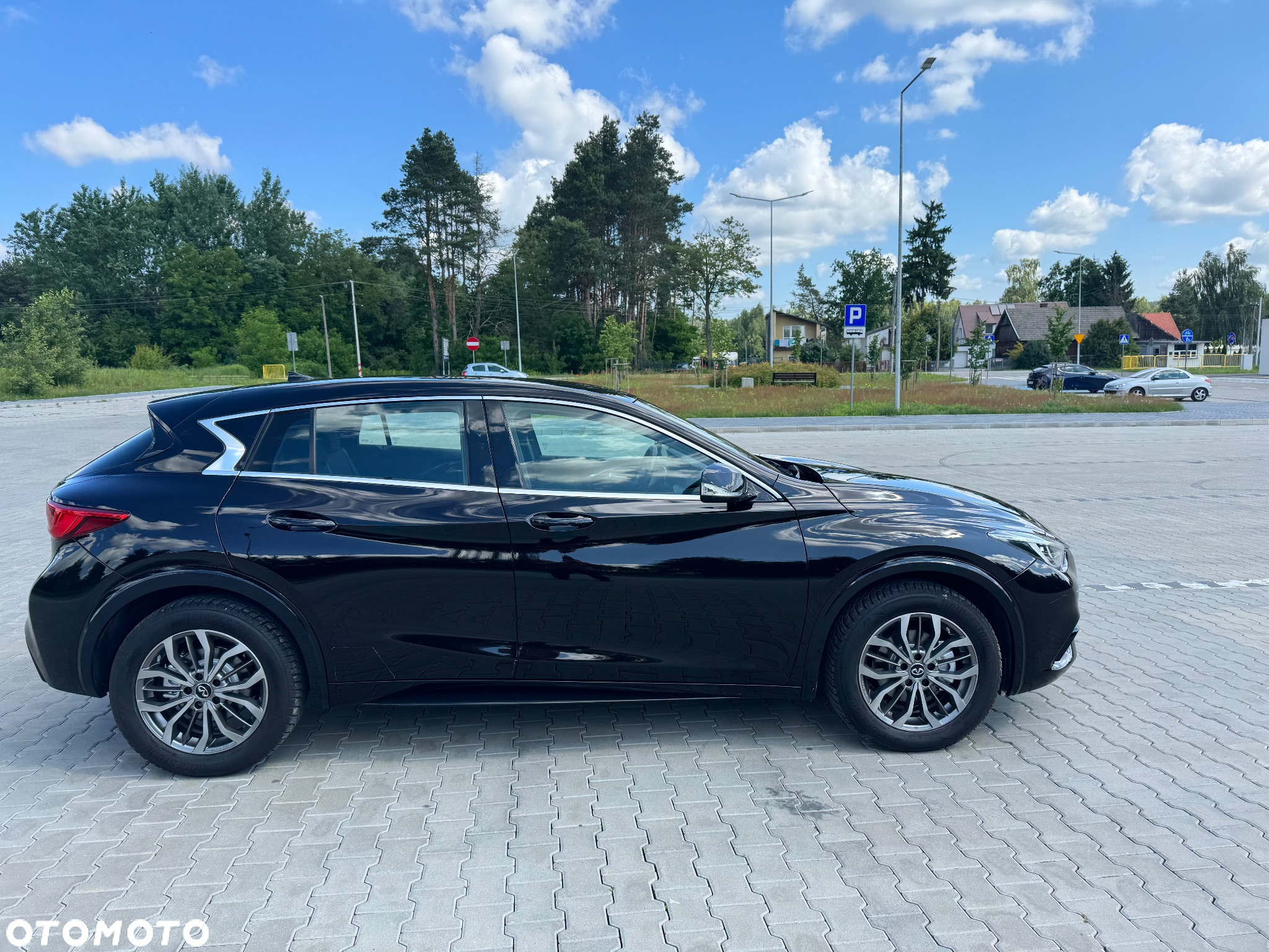 Infiniti Q30 1.6t - 7