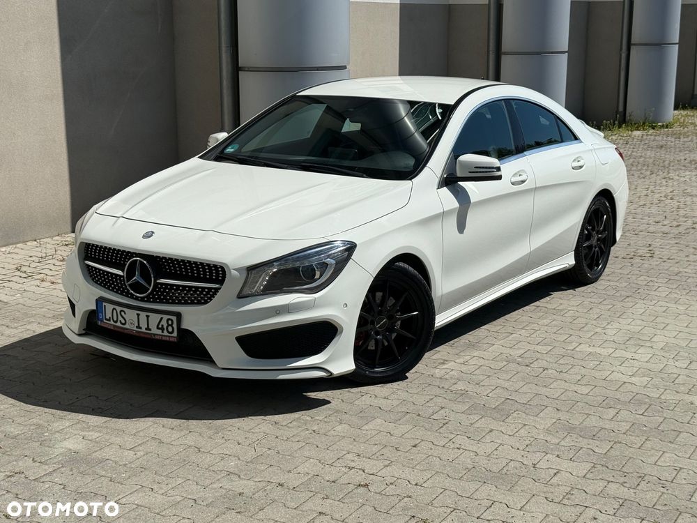 Mercedes-Benz CLA 180 7G-DCT AMG Line - 1