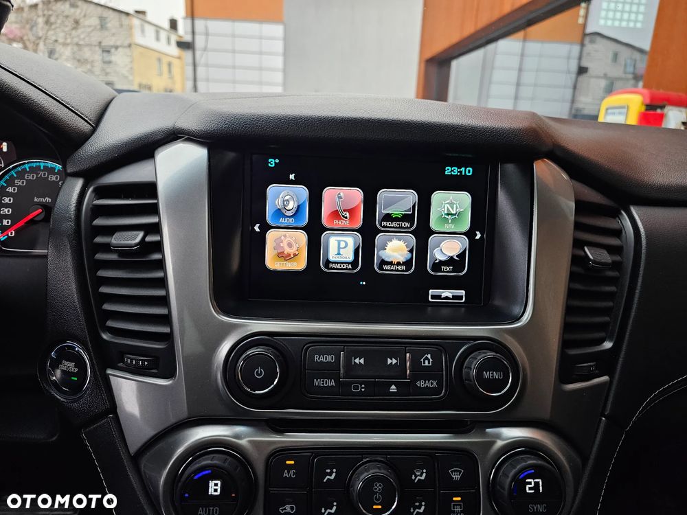 Chevrolet Suburban - 26