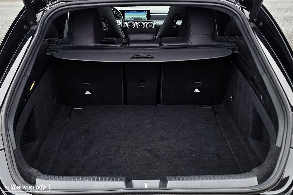 Mercedes-Benz CLA 180 d Shooting Brake AMG Line Aut. - 22