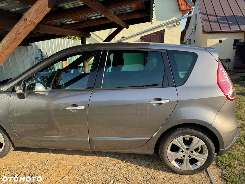 Renault Scenic TCe 130 Luxe - 8