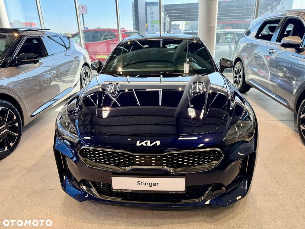 Kia Stinger - 2
