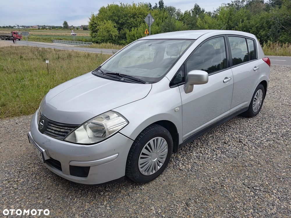 Nissan Tiida 1.6 Tekna - 2