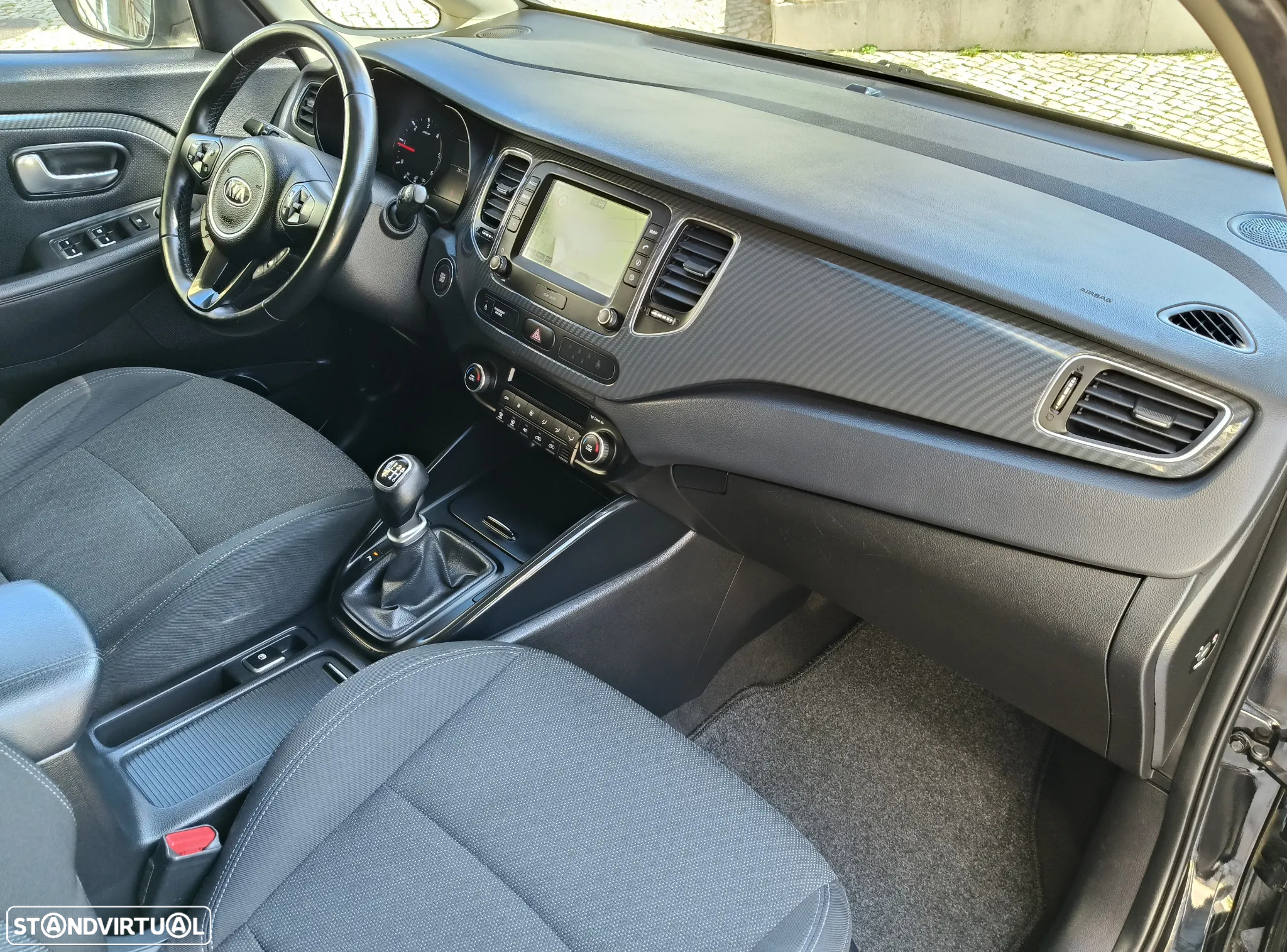 Kia Carens 1.7 CRDi ISG TX - 17