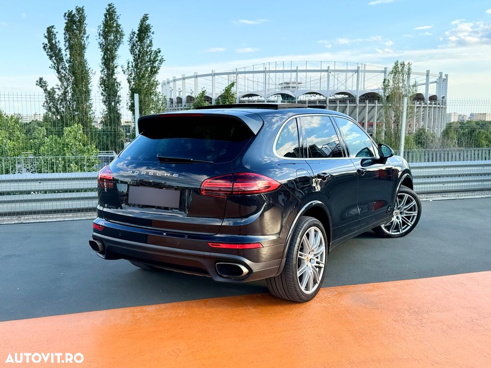 Porsche Cayenne 3.0 L - 10