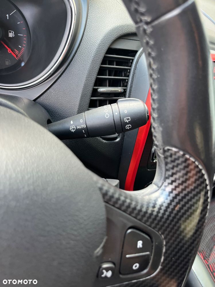 Renault Captur 0.9 Energy TCe Helly Hansen - 18