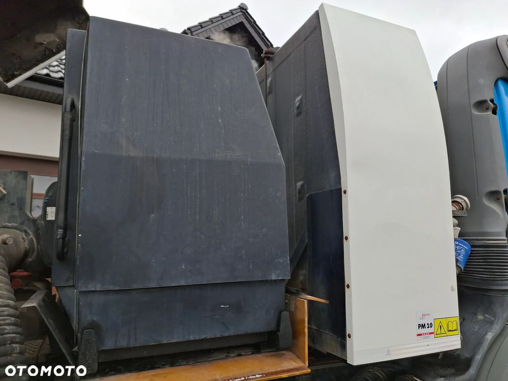 Mercedes-Benz Axor 1829 Zamiatarka FAUN Viajet 2010r EUnited PM10 Karcher Przebieg 76 Tyś KM Euro 5 - 19