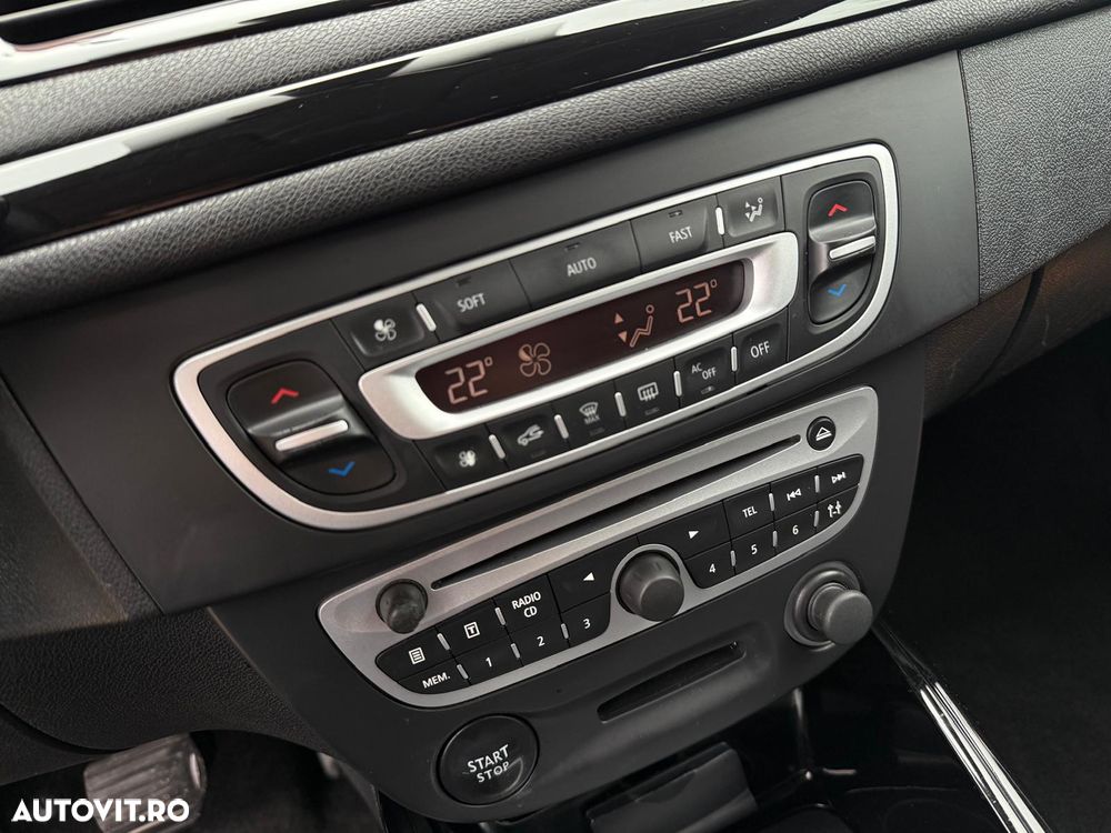 Renault Megane Grandtour TCe 130 BOSE Edition - 17