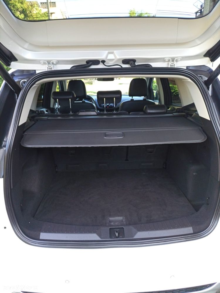 Ford Kuga - 19