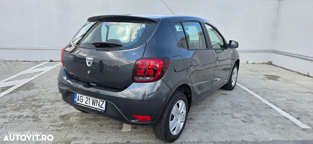 Dacia Sandero dCi 75 Laureate II - 4