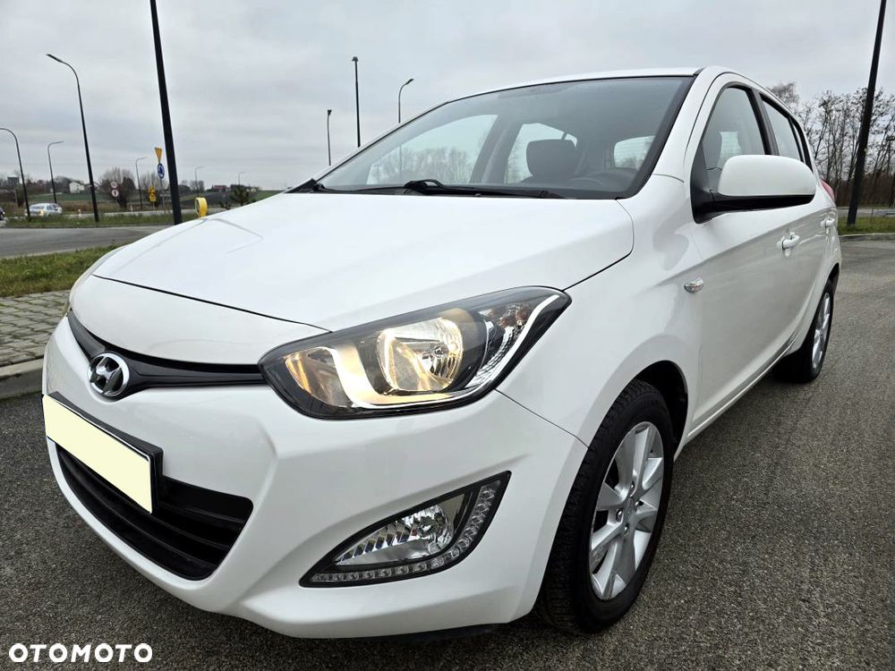 Hyundai i20 1.1 CRDi Comfort - 13