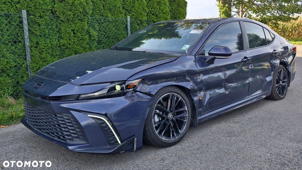 Toyota Camry 2025 photo 2