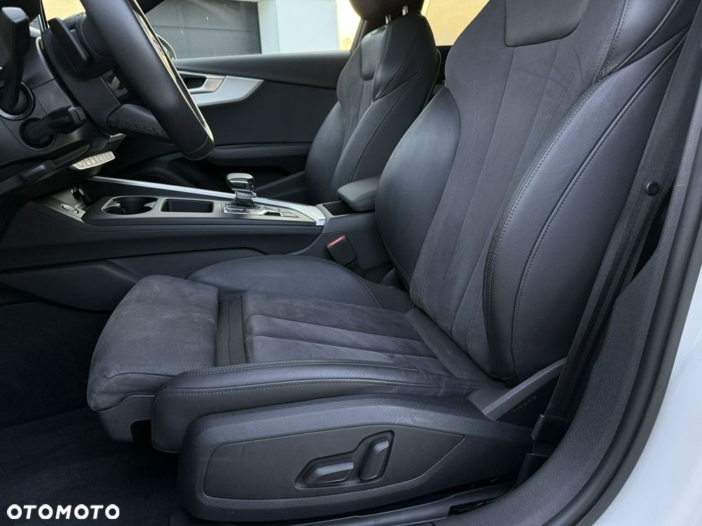 Audi A4 Avant 40 TDI quattro S tronic advanced - 39