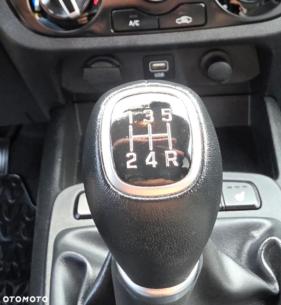 Hyundai i10 1.0 Pure - 9